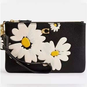 🌻 NWOT Coach Black Floral Wristlet 🌻